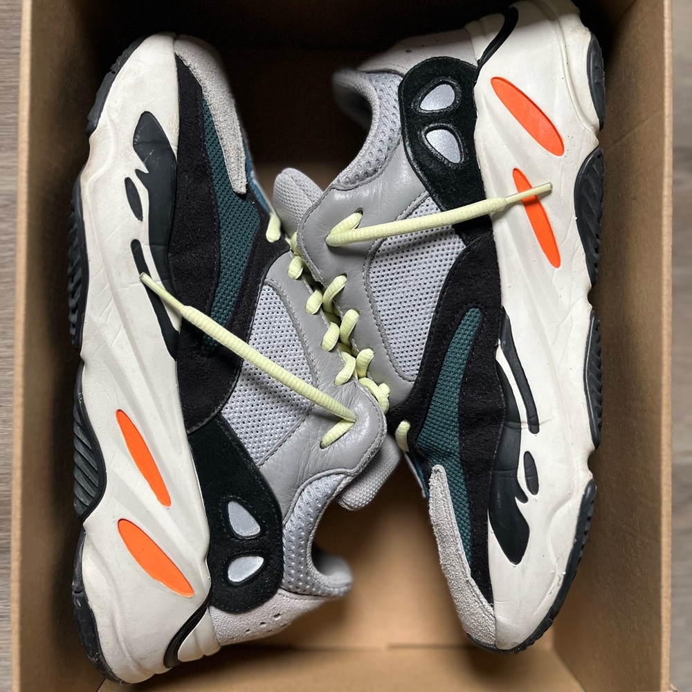 Adidas Yeezy Waverunners